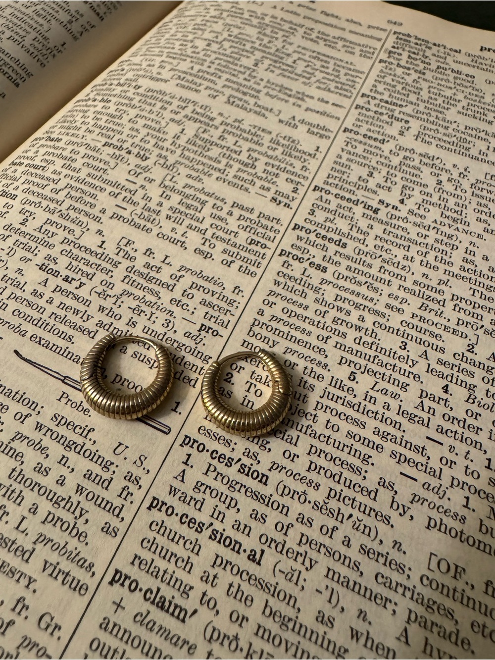Gold Ribbed Hoop Earrings - Classic Women's Jewelry